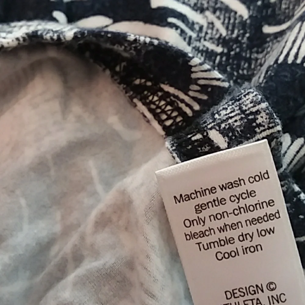 Athleta Sleeveless High Neck Abstract Floral Print Shift Dress Navy XXS